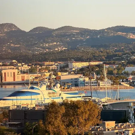 Panoramic View Of Toulon Bay Terrace *