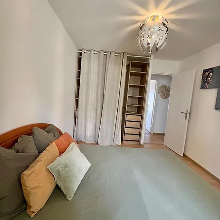 Panoramic View Of Toulon Bay Terrace *